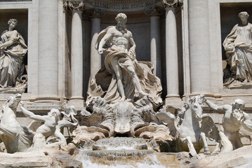roma fountain trevi