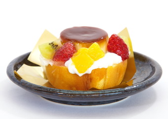 roll cake and fruits pudding