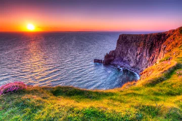 Deurstickers Cliffs of Moher bij zonsondergang, Co. Clare, Ierland © Patryk Kosmider