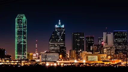 Rolgordijnen Dallas skyline by night © mandritoiu