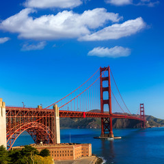 Naklejka premium Golden Gate Bridge San Francisco from Presidio California