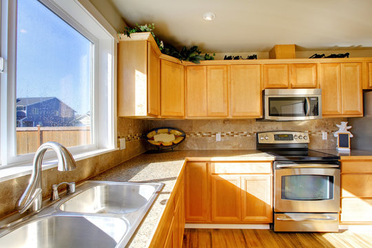 Comfortable big kitchen room