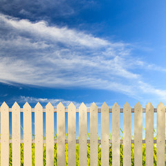 Obraz premium White fences