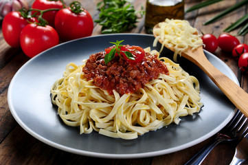 Noodles with bolognese sauce