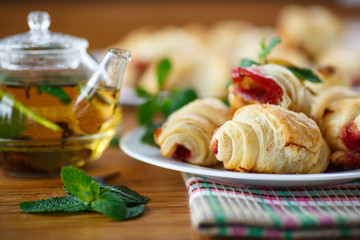 croissants with jam
