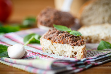 pate with bread