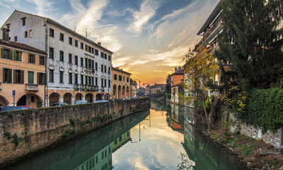 Padova, sunset by canal - obrazy, fototapety, plakaty