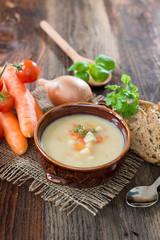 Gemüsesuppe