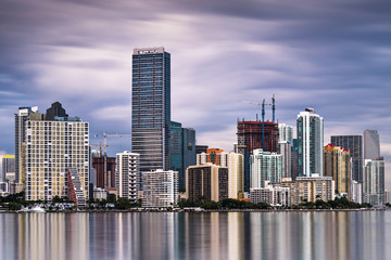 Fototapeta na wymiar Miami, Floryda Skyline