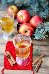 Mulled apples wine