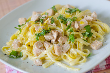Spaghetti with salmon and herbs