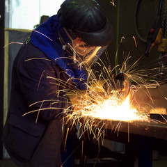 Schwei&szlig;er in der Fabrik