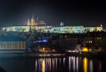 Fototapeta na wymiar Prague castle at night, Czech Republic