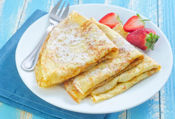 pancakes with strawberry