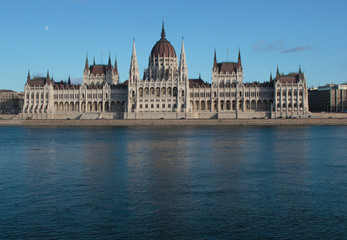 Fototapeta na wymiar Венгерский парламент