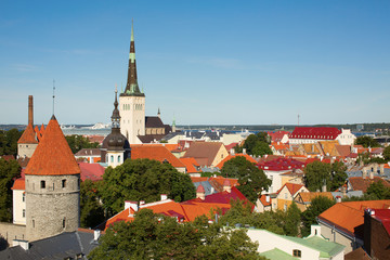 Obraz premium Scenic view of the Old Town of Tallinn