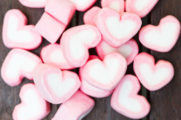 Obraz premium heart shape of marshmallows