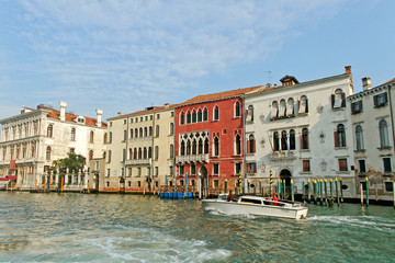 Fototapeta na wymiar View of the Grand Canal.