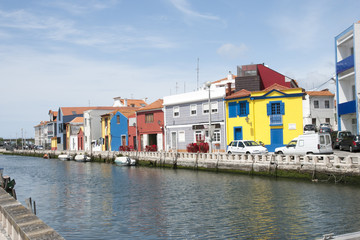 Fototapeta na wymiar Water canal in Aveiro, Portugal