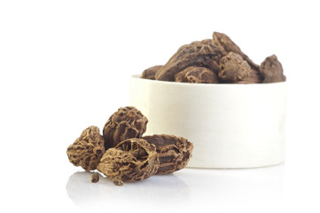 Black cardamom pods