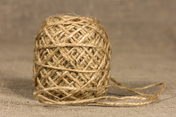 jute yarn coiling into a ball