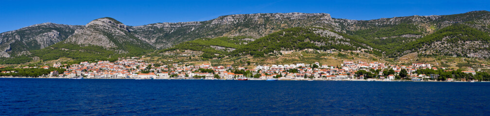 Fototapeta na wymiar Miasta Bol na wyspie Brac, Chorwacja