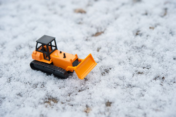 雪とブルドーザー © beeboys