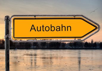 Strassenschild 9 - Autobahn