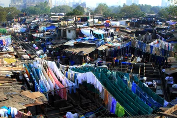 Selbstklebende Fototapete Indien Dhaby Ghat, Open Air Wäscherei, in Indien