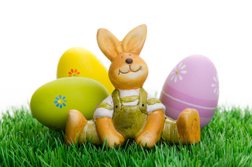 osterhase und ostereier isoliert