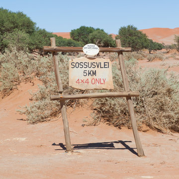 Sign of the Deadvlei (Sossusvlei), the famous red dunes of Namib