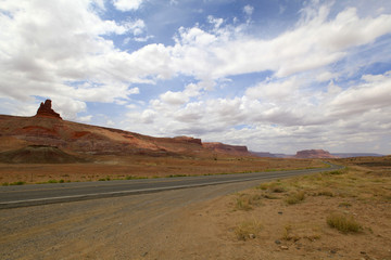 Fototapeta na wymiar świeże trasa Monument Valley, Arizona