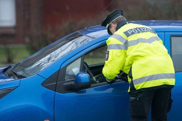 Polizeikontrolle - Knöllchen