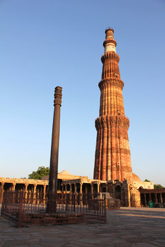iron pillar with qutub minar