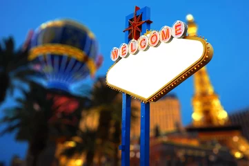 Deurstickers Blank Welcome To Las Vegas neon sign © somchaij