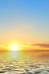 Obraz na płótnie Canvas Sunset on the sea
