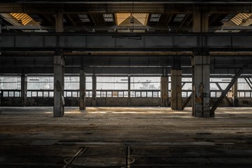 Large industrial hall of a repair station - obrazy, fototapety, plakaty