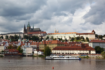 Obraz premium View of the Prague Castle