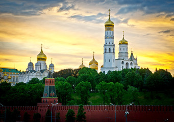 Fototapeta na wymiar Katedra i Iwan Wielki Dzwonnica w Moskwie