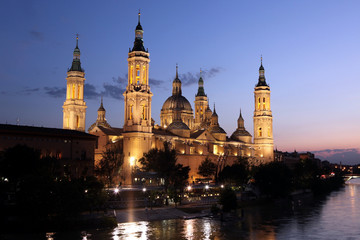 View of the basilica of the Virgen del Pilar and Ebro river, Zar