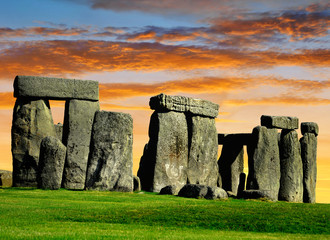 Obrazy  Zabytek historyczny Stonehenge o zachodzie słońca, Anglia, Wielka Brytania