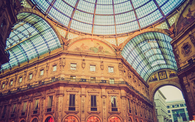 Obraz premium Retro look Galleria Vittorio Emanuele II Milan