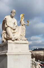Obraz premium Polybius Statue at Parliament in Vienna - Austria