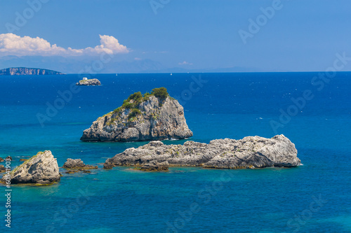 природа скалы горизонт море Лефкас Греция nature rock horizon sea Lefkada Greece скачать