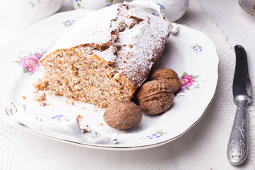 Walnut cake