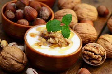 Gordijnen Joghurt mit Honig und Nüssen © Printemps