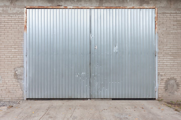 Industrial building made of concrete with door