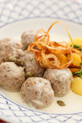 meatballs with potatoes