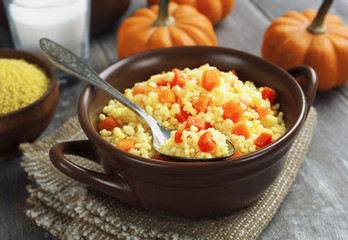Millet porridge with pumpkin