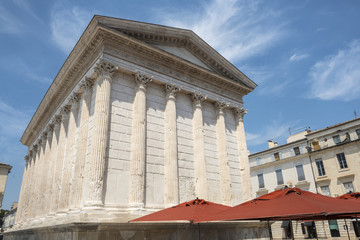Fototapeta premium Nimes: Maison Carree
